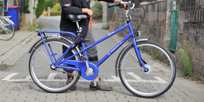Vervuild envelop Plotselinge afdaling Blauwe UCLL fiets | Velo.be